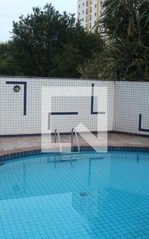 Apartamento para alugar com 120m², 3 quartos e 2 vagasÁrea comum - Piscina