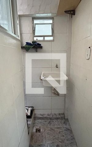 Apartamento à venda com 70m², 2 quartos e 1 vagaÁrea de Serviço