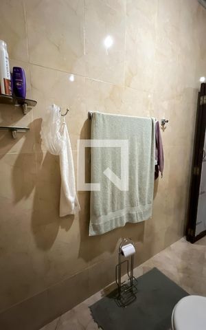 Casa à venda com 220m², 4 quartos e 5 vagas Casa à venda com 220m², 4 quartos e 5 vagasBanheiro da suíte 3