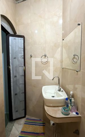 Casa à venda com 220m², 4 quartos e 5 vagas Casa à venda com 220m², 4 quartos e 5 vagasBanheiro da Suíte 1