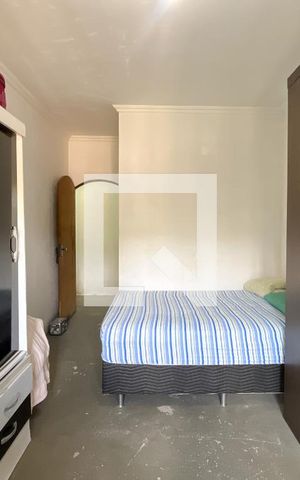 Casa à venda com 220m², 4 quartos e 5 vagas Casa à venda com 220m², 4 quartos e 5 vagasSuíte 2