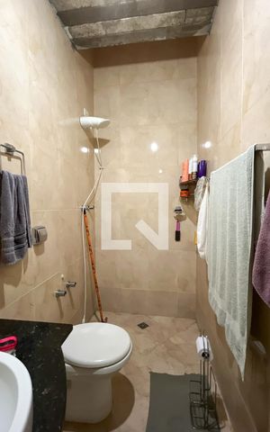Casa à venda com 220m², 4 quartos e 5 vagas Casa à venda com 220m², 4 quartos e 5 vagasBanheiro da suíte 3