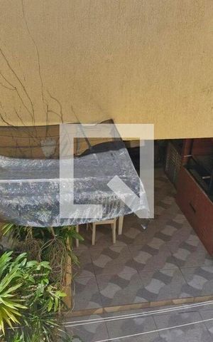 Casa à venda com 196m², 3 quartos e 2 vagas