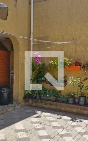 Casa à venda com 196m², 3 quartos e 2 vagas