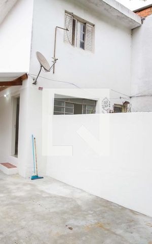 Casa para alugar com 80m², 2 quartos e 4 vagasGaragem