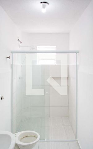 Casa para alugar com 80m², 2 quartos e 4 vagasBanheiro