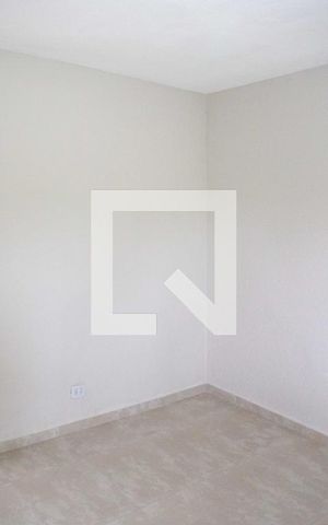 Casa para alugar com 80m², 2 quartos e 4 vagasSala