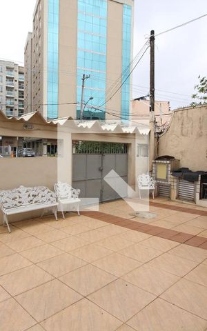 Casa à venda com 360m², 6 quartos e 3 vagasÁrea Externa - Frente