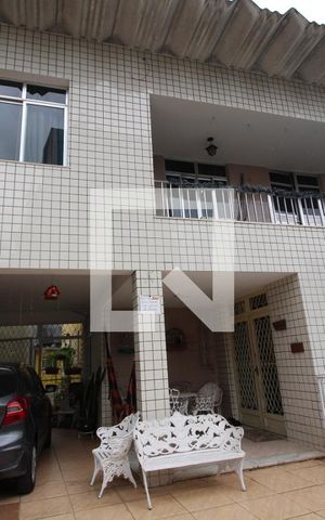 Casa à venda com 360m², 6 quartos e 3 vagasÁrea Externa - Frente