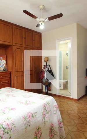 Casa à venda com 360m², 6 quartos e 3 vagasQuarto 4 - Suíte