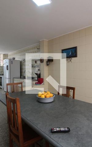 Casa à venda com 360m², 6 quartos e 3 vagasCozinha 1 - Copa