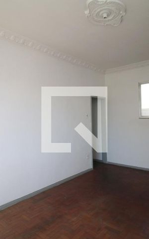 Apartamento para alugar com 65m², 2 quartos e sem vagaSala