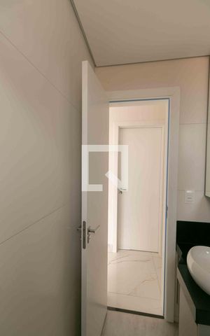 Apartamento para alugar com 76m², 3 quartos e 2 vagas Apartamento para alugar com 76m², 3 quartos e 2 vagasBanheiro Social