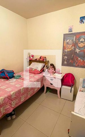 Casa à venda com 200m², 3 quartos e 3 vagas Casa à venda com 200m², 3 quartos e 3 vagasQuarto