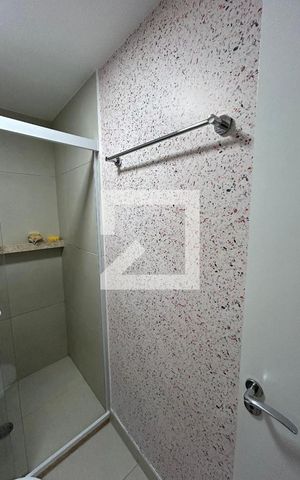 Apartamento à venda com 67m², 2 quartos e 1 vaga Apartamento à venda com 67m², 2 quartos e 1 vagaBanheiro da Suíte