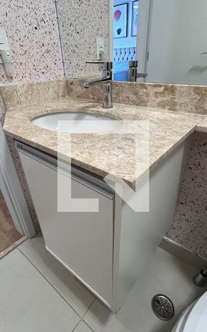 Apartamento à venda com 67m², 2 quartos e 1 vaga Apartamento à venda com 67m², 2 quartos e 1 vagaBanheiro da Suíte