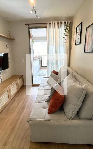 Apartamento à venda com 67m², 2 quartos e 1 vaga Apartamento à venda com 67m², 2 quartos e 1 vagaSala
