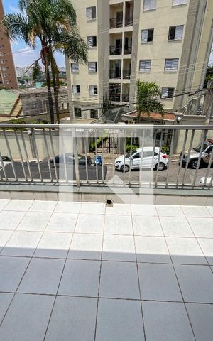 Casa à venda com 226m², 3 quartos e 3 vagas Casa à venda com 226m², 3 quartos e 3 vagasVaranda