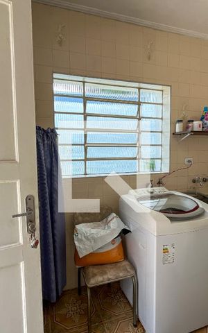 Casa à venda com 226m², 3 quartos e 3 vagas Casa à venda com 226m², 3 quartos e 3 vagasÁrea de Serviço