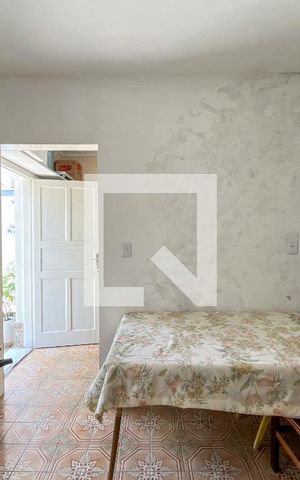 Casa à venda com 226m², 3 quartos e 3 vagas Casa à venda com 226m², 3 quartos e 3 vagasÁrea de Serviço