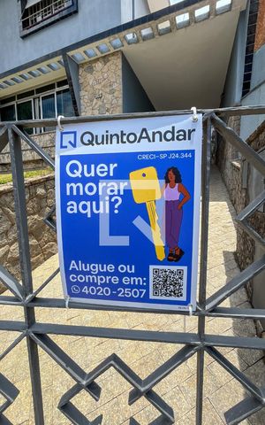 Casa à venda com 226m², 3 quartos e 3 vagas Casa à venda com 226m², 3 quartos e 3 vagasPlaca
