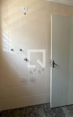 Casa à venda com 226m², 3 quartos e 3 vagas Casa à venda com 226m², 3 quartos e 3 vagasLavabo