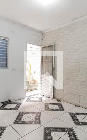 Casa à venda com 100m², 7 quartos e 1 vaga Casa à venda com 100m², 7 quartos e 1 vagaSala