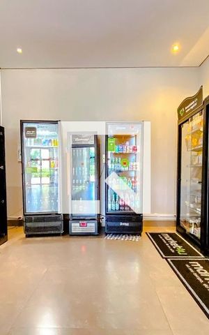Studio à venda com 33m², 1 quarto e 1 vaga Studio à venda com 33m², 1 quarto e 1 vagaÁrea comum -Mercado