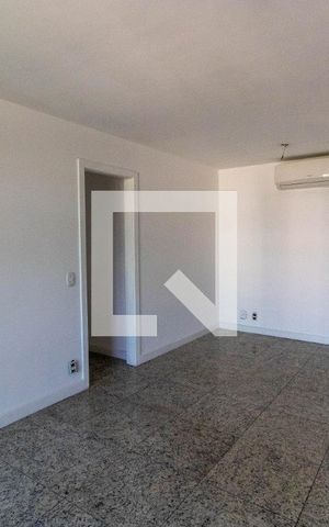 Apartamento à venda com 82m², 2 quartos e 2 vagasSala