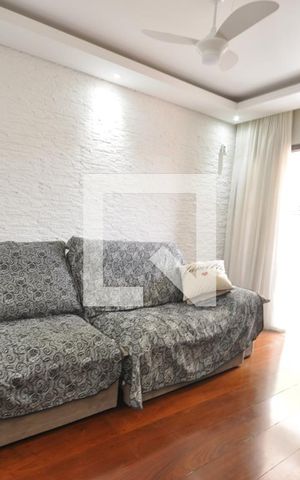 Casa à venda com 240m², 4 quartos e 3 vagasSala de TV