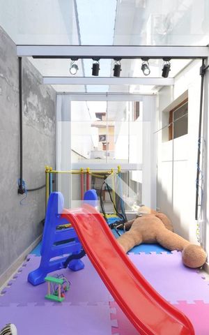 Casa à venda com 240m², 4 quartos e 3 vagasVaranda do Quarto 4