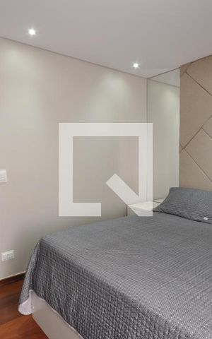 Casa à venda com 240m², 4 quartos e 3 vagasSuíte 2