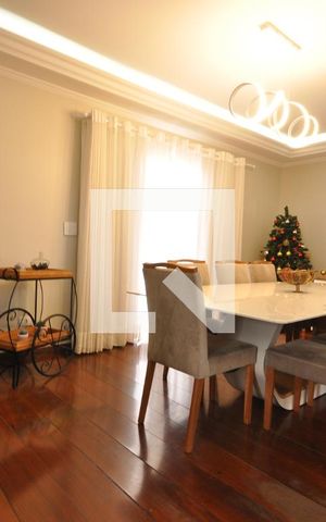 Casa à venda com 240m², 4 quartos e 3 vagasSala de Jantar