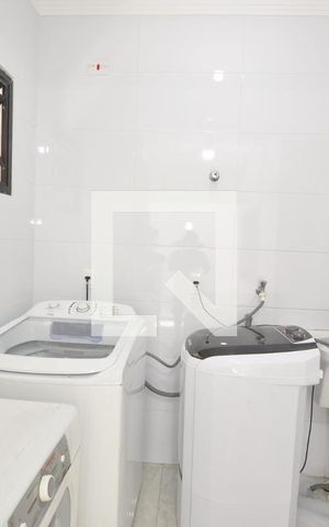 Casa à venda com 240m², 4 quartos e 3 vagasÁrea de Serviço