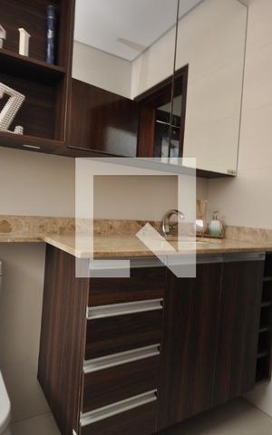 Casa à venda com 240m², 4 quartos e 3 vagasBanheiro Social