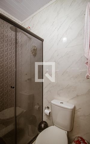 Casa à venda com 58m², 2 quartos e 2 vagas Casa à venda com 58m², 2 quartos e 2 vagasBanheiro
