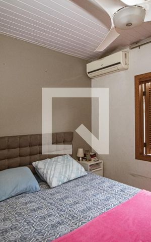 Casa à venda com 58m², 2 quartos e 2 vagas Casa à venda com 58m², 2 quartos e 2 vagasQuarto