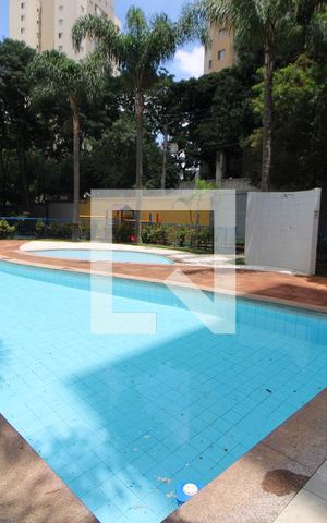Apartamento para alugar com 56m², 3 quartos e 1 vagaÁrea Comum - Piscina