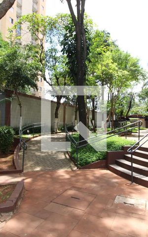 Apartamento para alugar com 56m², 3 quartos e 1 vagaÁrea Comum - Jardim