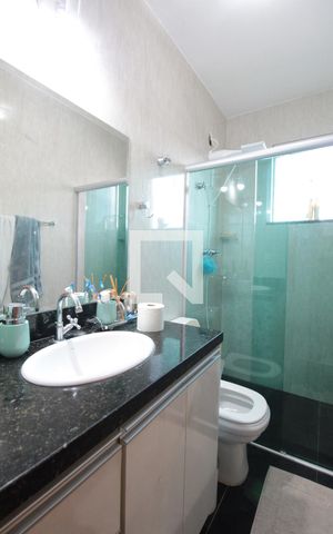 Casa à venda com 280m², 3 quartos e 3 vagasBanheiro Social