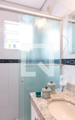 Casa para alugar com 240m², 3 quartos e 2 vagasBanheiro da Suíte