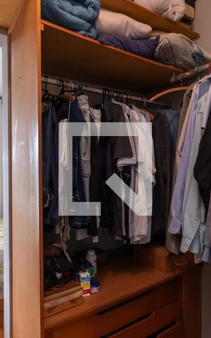 Casa para alugar com 240m², 3 quartos e 2 vagasSuíte - Closet 