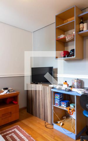 Casa para alugar com 240m², 3 quartos e 2 vagasQuarto 3
