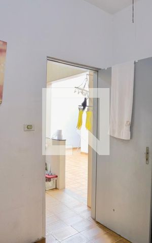 Casa à venda com 200m², 3 quartos e 2 vagas Casa à venda com 200m², 3 quartos e 2 vagasQuarto de Serviço