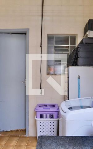 Casa à venda com 200m², 3 quartos e 2 vagas Casa à venda com 200m², 3 quartos e 2 vagasLavanderia