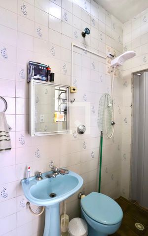 Casa à venda com 200m², 3 quartos e 2 vagas Casa à venda com 200m², 3 quartos e 2 vagasBanheiro de serviço