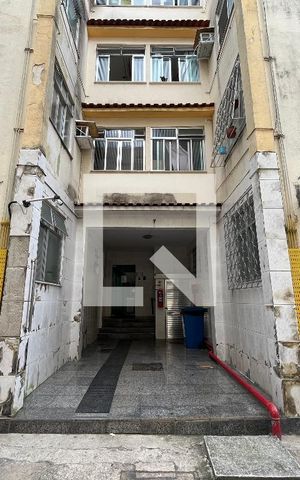 Apartamento à venda com 59m², 3 quartos e sem vaga Apartamento à venda com 59m², 3 quartos e sem vagaFachada do bloco