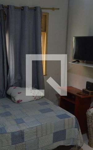 Casa à venda com 450m², 5 quartos e 6 vagas Casa à venda com 450m², 5 quartos e 6 vagasQuarto 3