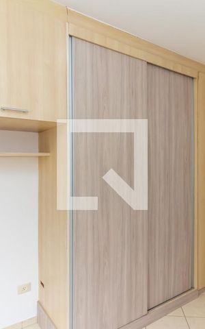 Casa à venda com 470m², 6 quartos e 4 vagas Casa à venda com 470m², 6 quartos e 4 vagasCasa 2 - Quarto 1 Suíte (Armário)