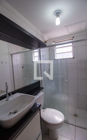Apartamento para alugar com 47m², 2 quartos e 1 vaga Apartamento para alugar com 47m², 2 quartos e 1 vagaBanheiro